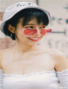 《云点播破解版-时装走秀全透视服装女装新款》