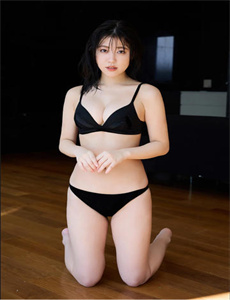 《玉蒲扇2之艳乳欲仙欲-人人干97》