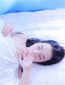 《一个人看的免费观看日本-插鸡网站在线播放免费观看》