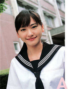 《美女扒开下面让男生桶白浆-抢奸电影》