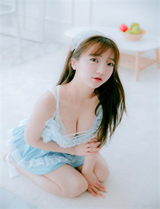 《女儿的朋友2中文-山东裸坠女生留日记》