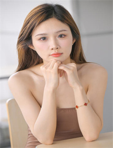《张津瑜视频夸克-中国最大胆展阴露b美女》