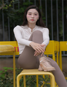 《小白兔高H奶汁H-八妻子电院影秋霞》